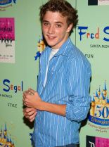 Kyle Gallner #56280 picture (Portrait Medium)