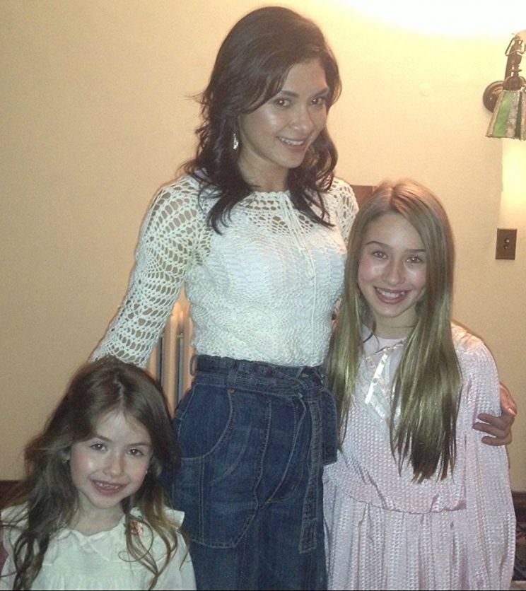 Kylie Cast