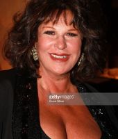 Lainie Kazan