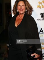 Lainie Kazan