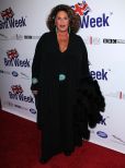 Lainie Kazan