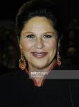 Lainie Kazan