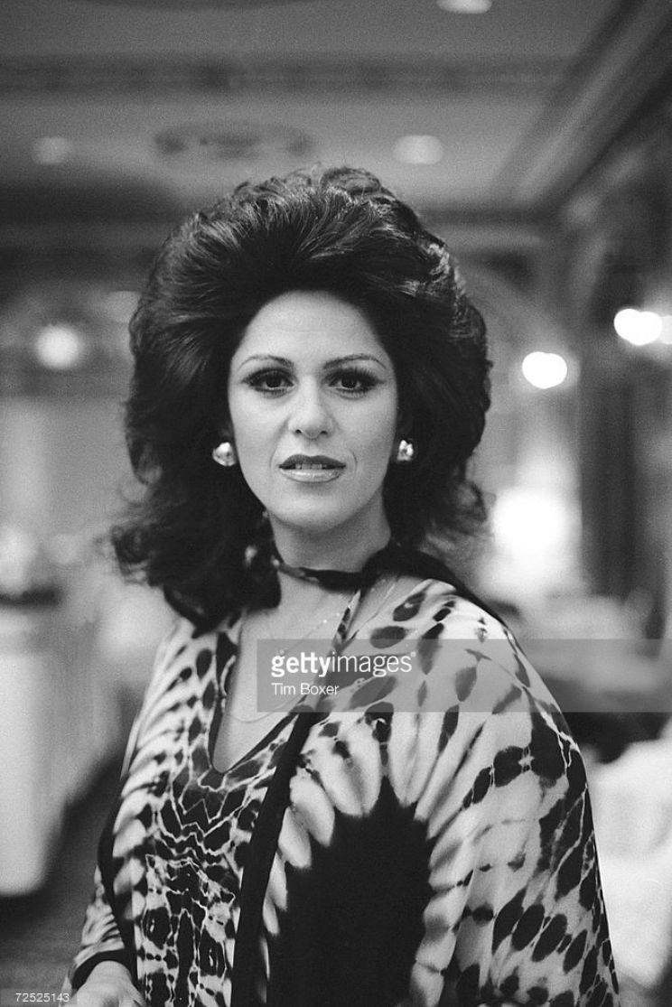 Lainie Kazan