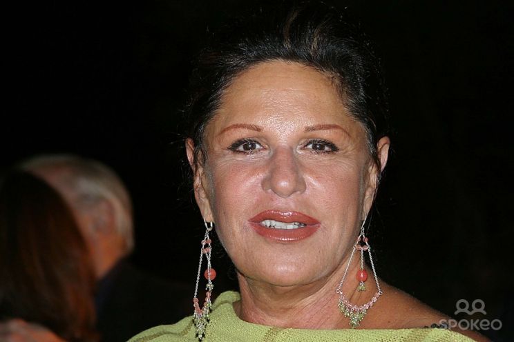 Lainie Kazan