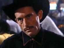 Lance Henriksen