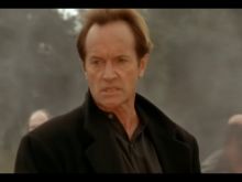 Lance Henriksen