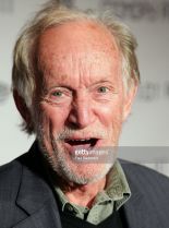 Lance Henriksen