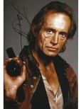 Lance Henriksen