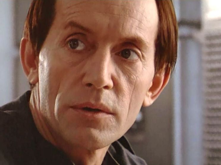 Lance Henriksen