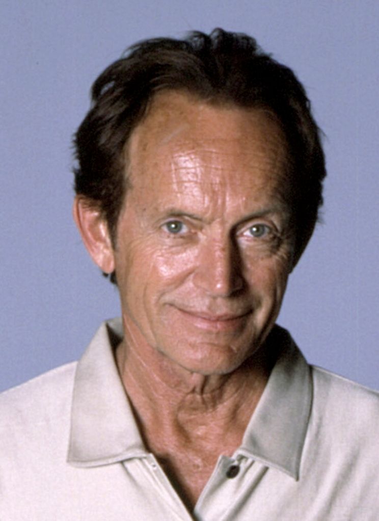 Lance Henriksen