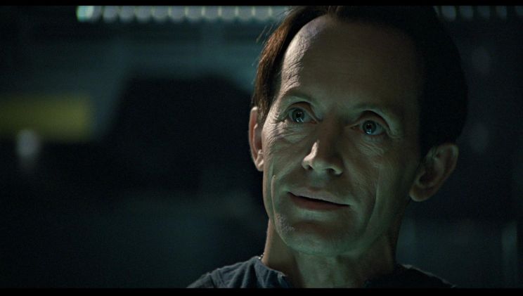 Lance Henriksen