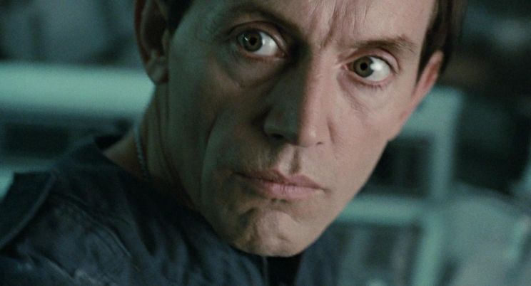 Lance Henriksen