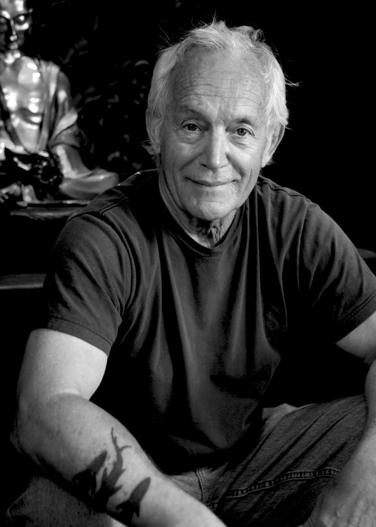 Lance Henriksen