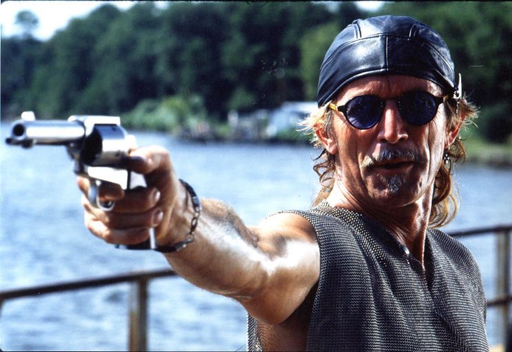 Lance Henriksen