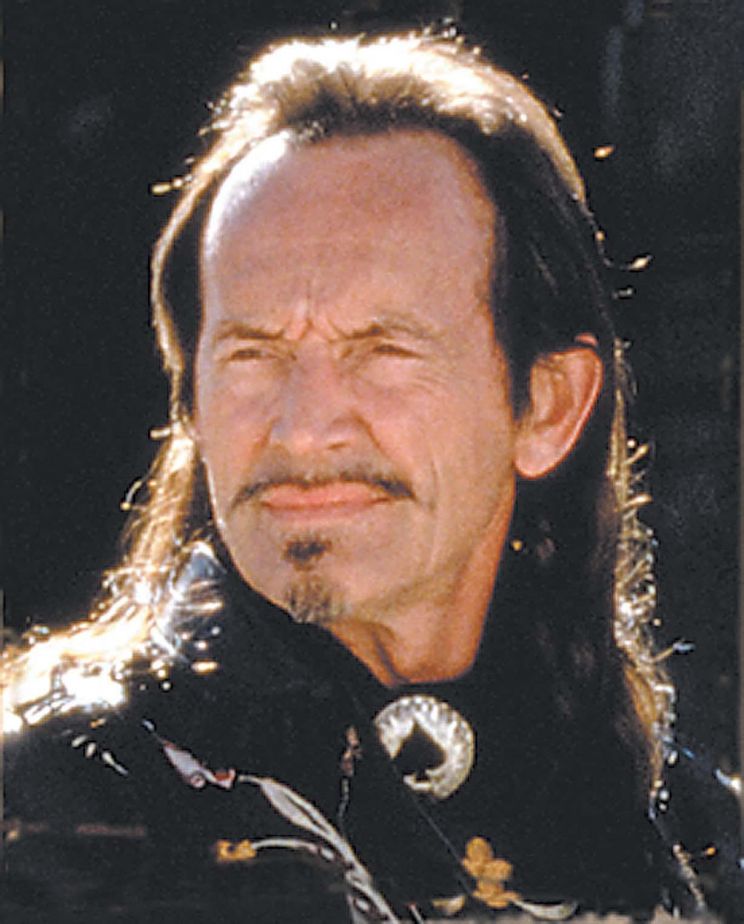 Lance Henriksen