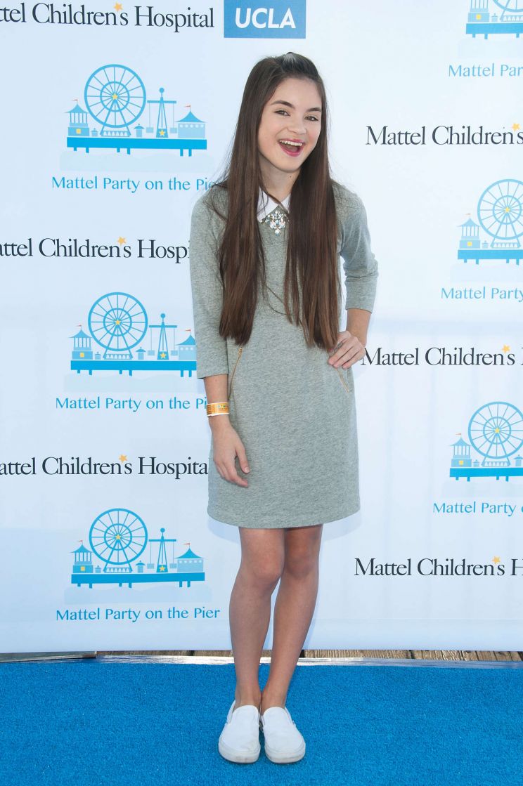 Landry Bender