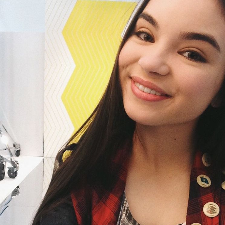 Landry Bender