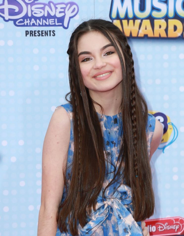 Landry Bender