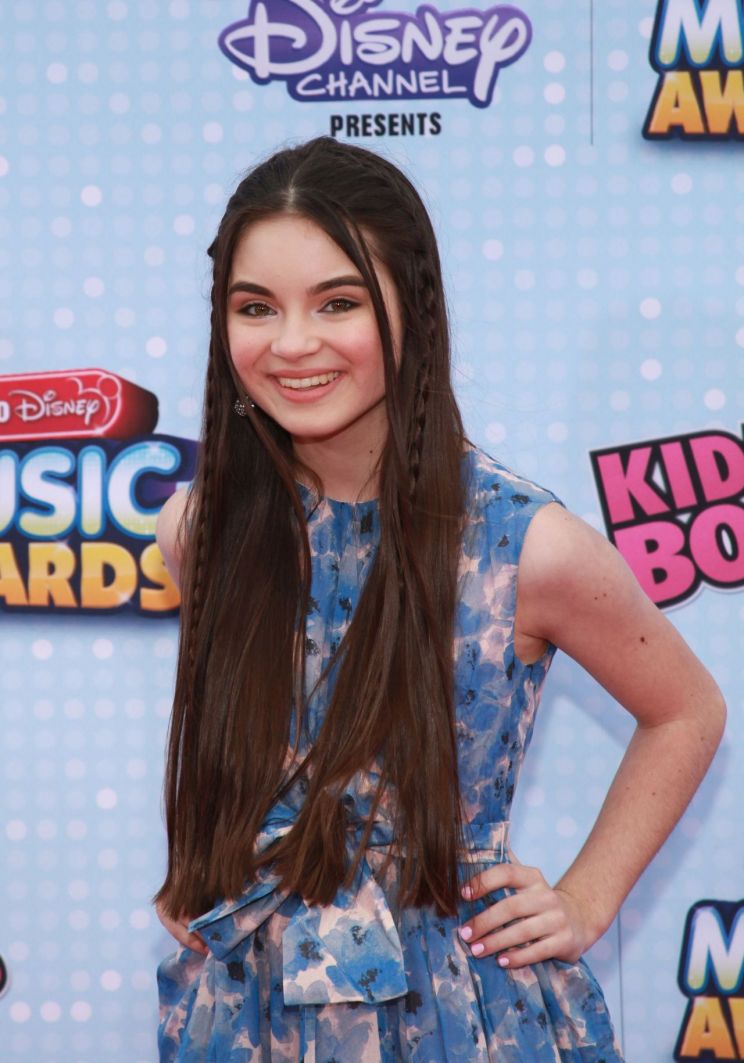 Landry Bender