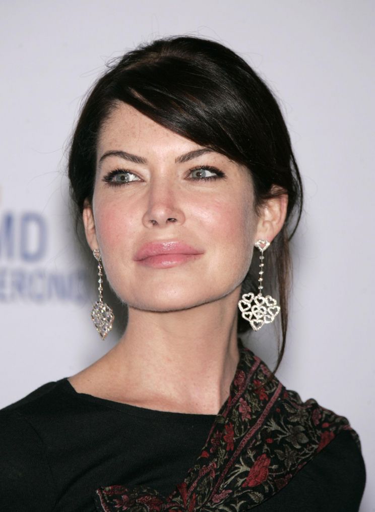 Lara Flynn Boyle