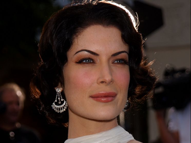 Lara Flynn Boyle