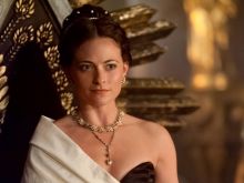 Lara Pulver