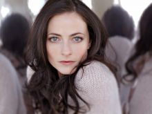 Lara Pulver