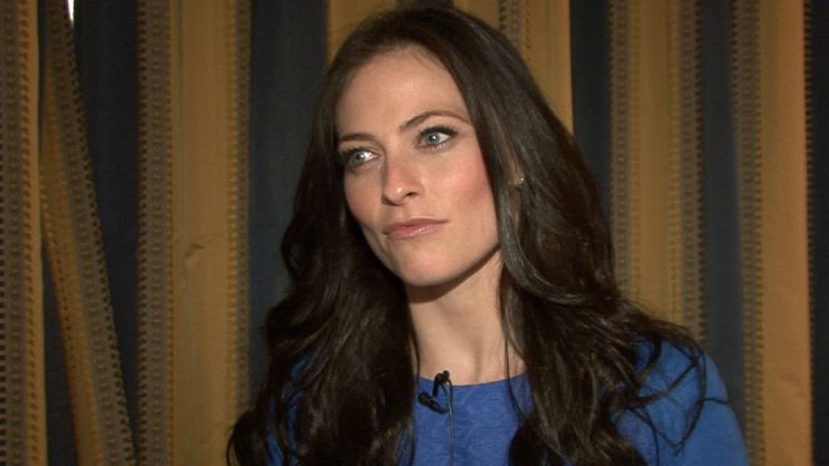 Lara Pulver