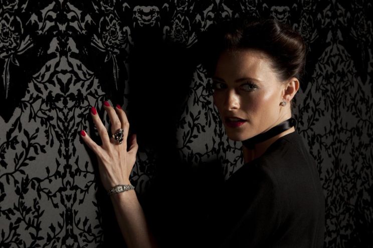 Lara Pulver