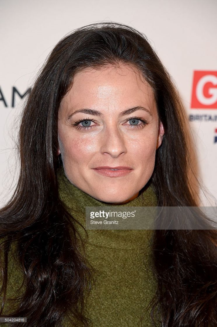 Lara Pulver