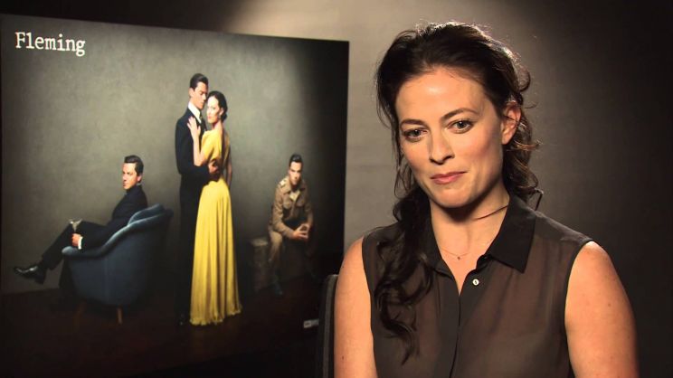 Lara Pulver