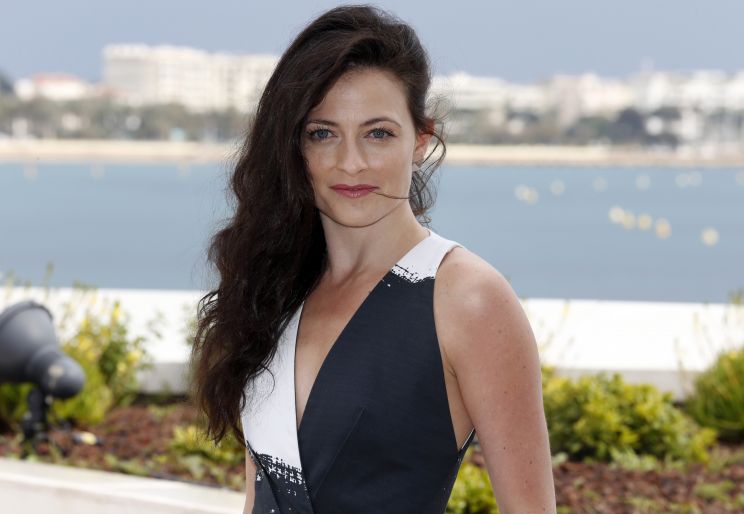 Lara Pulver