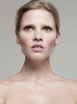 Lara Stone