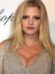 Lara Stone