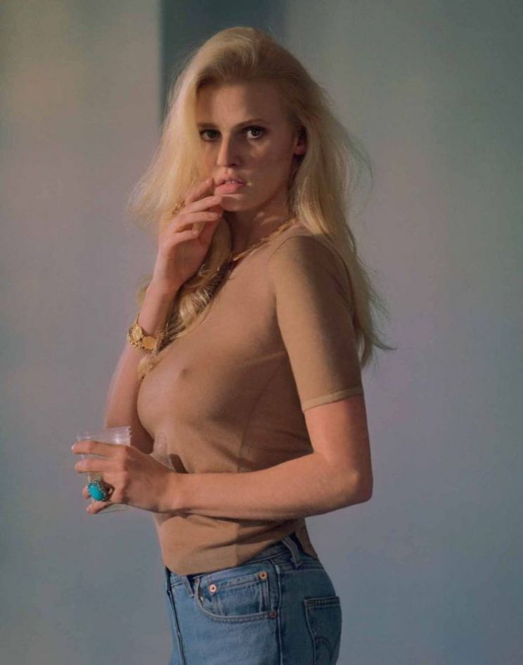 Lara Stone