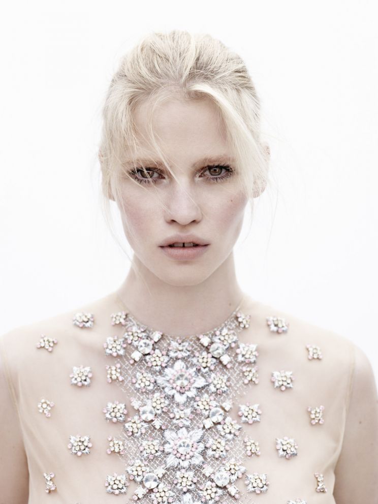 Lara Stone