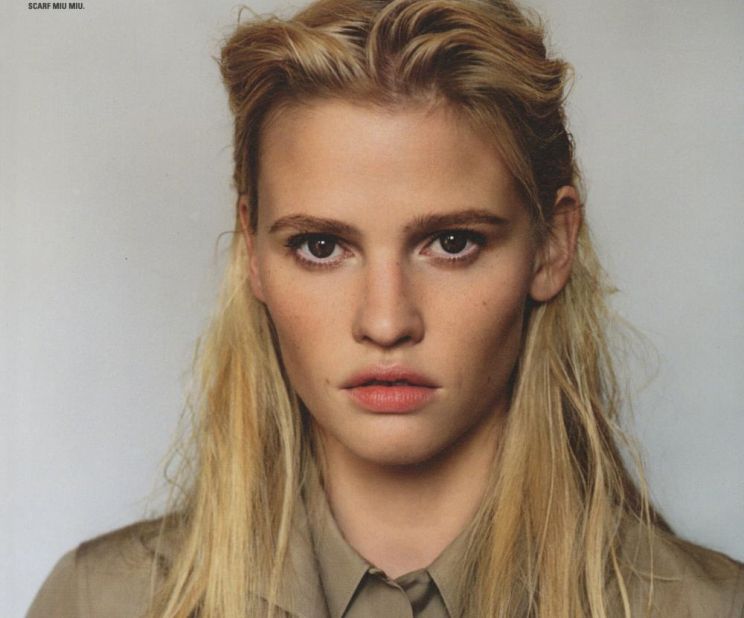 Lara Stone