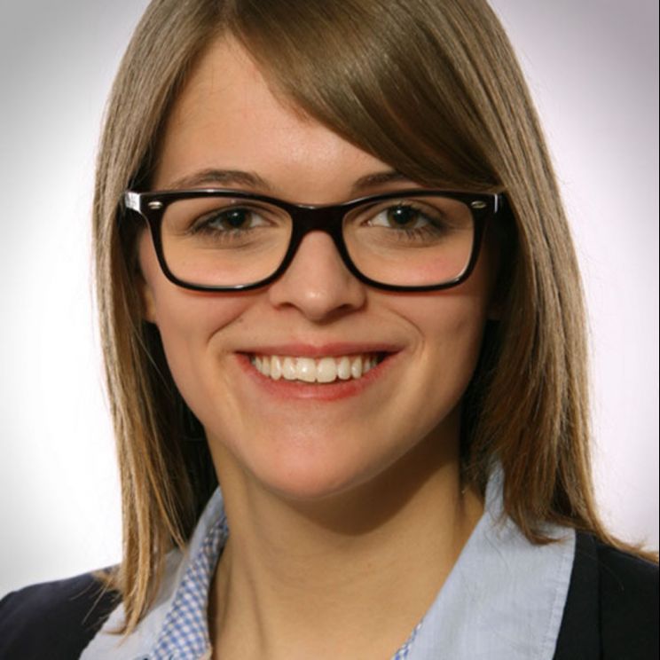 Lara Wolf
