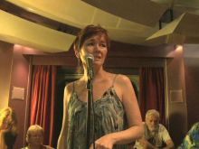 Lari White