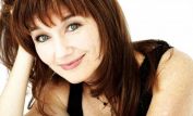 Lari White