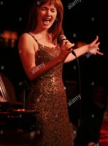 Lari White