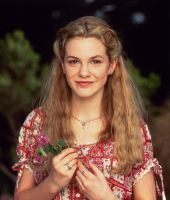 Larisa Oleynik