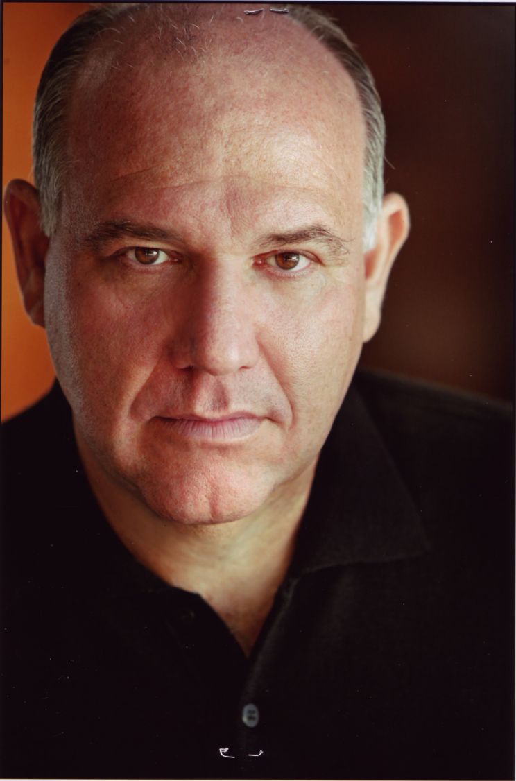 Larry Cedar