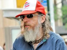 Larry Charles