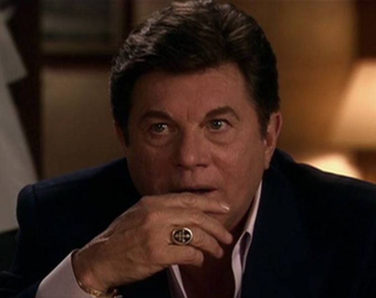 Larry Manetti
