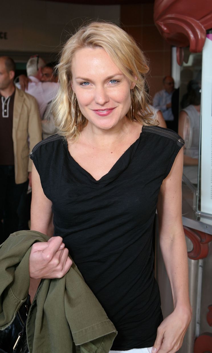 Laura Allen