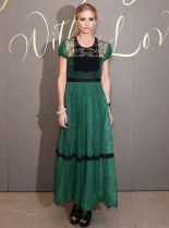 Laura Bailey #204688 picture (Portrait Medium)