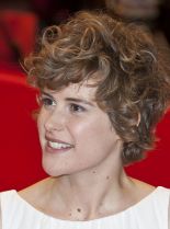 Laura Birn #797664 picture (Portrait Medium)