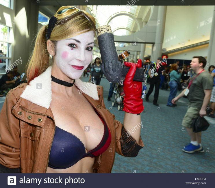 Laura Bro