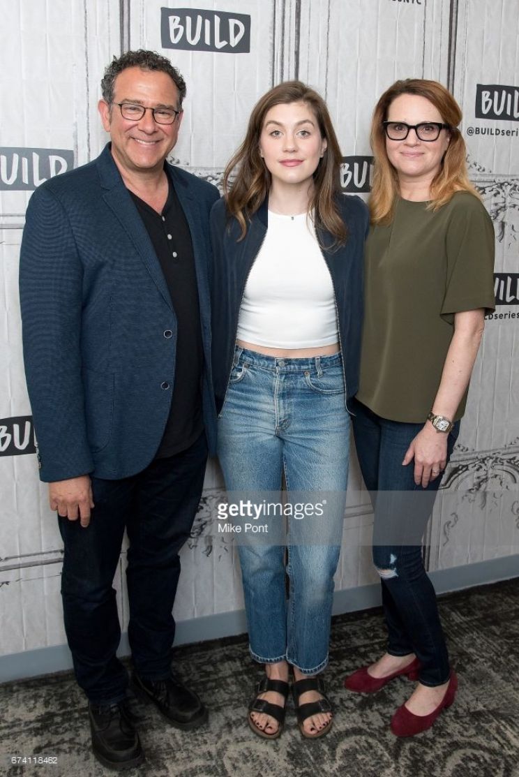 Laura Dreyfuss